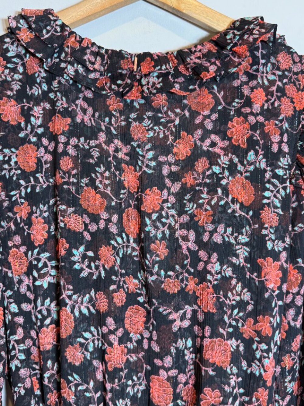Misa Los Angeles Gabriela Wrap Maxi Dress Women's Medium Carnellian Blooms Black - Picture 15 of 16